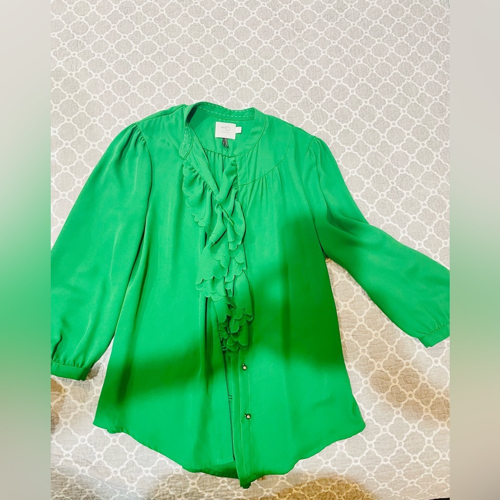 HD in Paris emerald green blouse